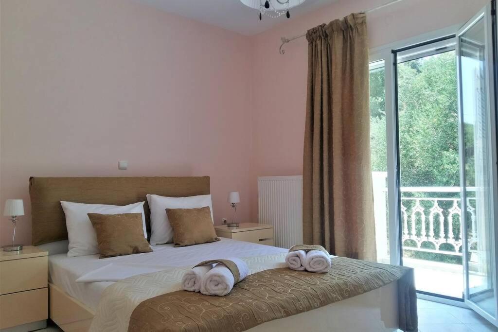 Sea And Mountains View Apartment Argostoli  Zewnętrze zdjęcie